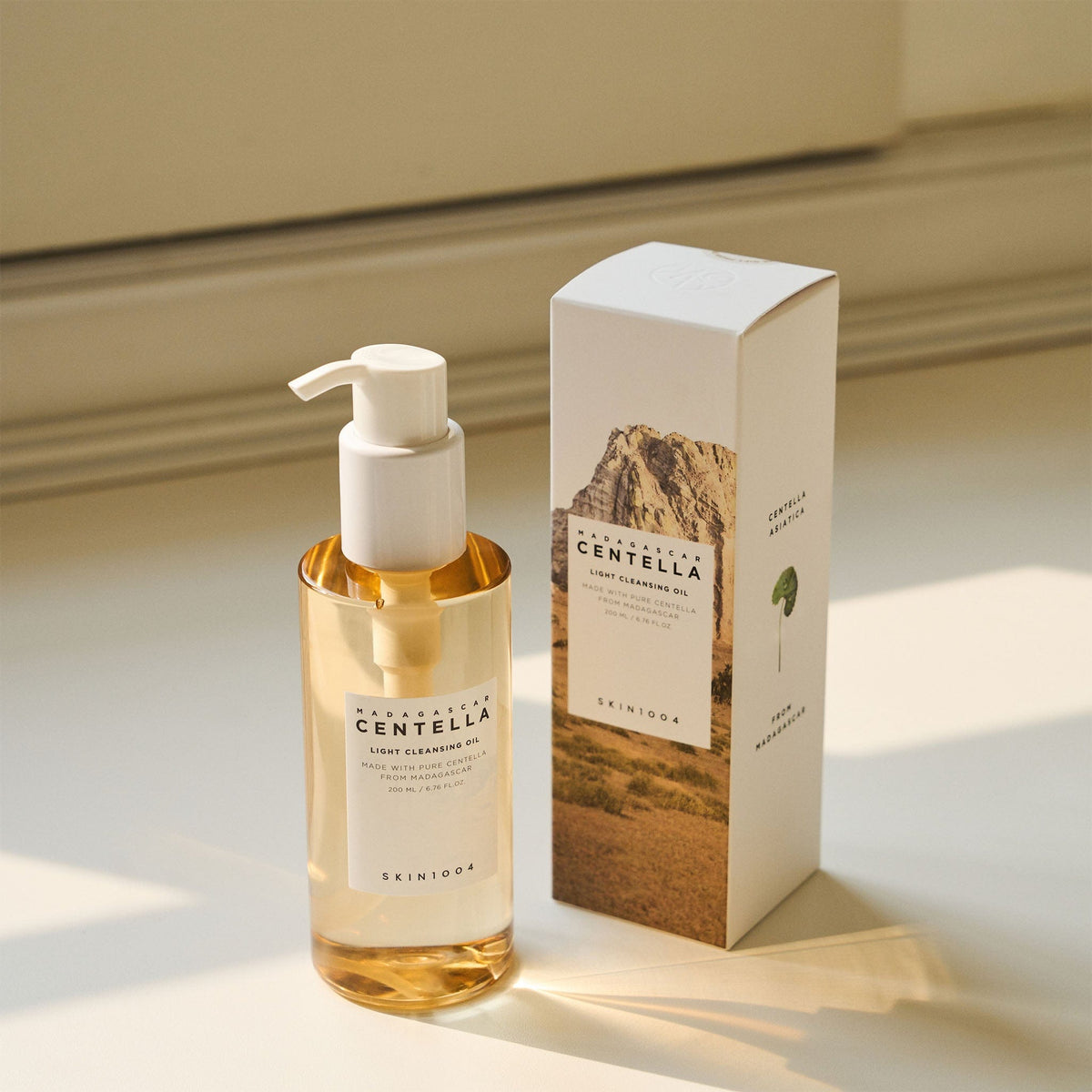 SKIN1004 - Madagascar Centella Light Cleansing Oil, 200ml